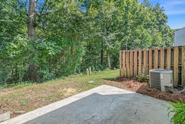 Building Photo - 9726 Old Gate Dr