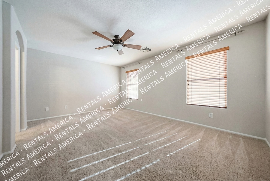 Building Photo - 42610 W Michaels Dr