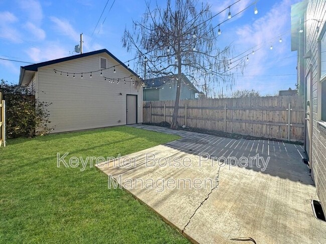 Building Photo - 1838 S Latah St