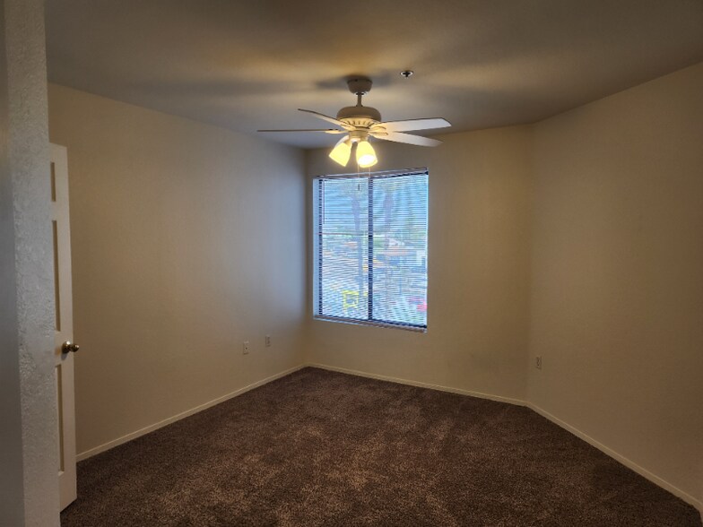 Building Photo - 3848 N 3rd Ave