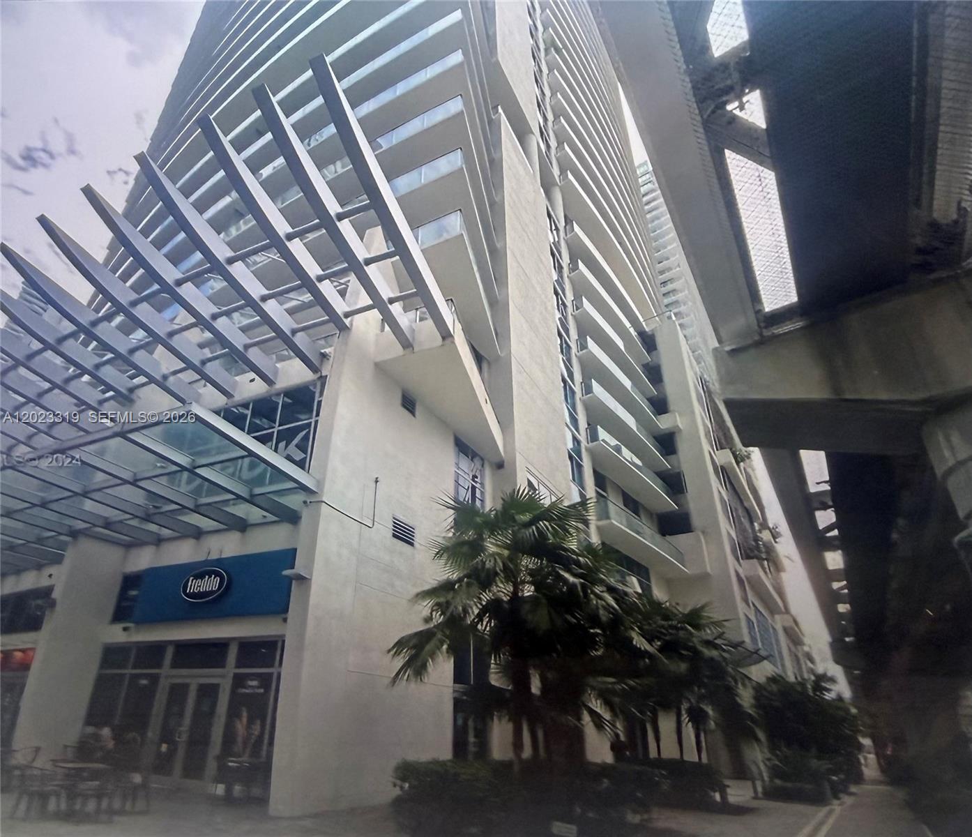 Building Photo - 1100 S Miami Ave