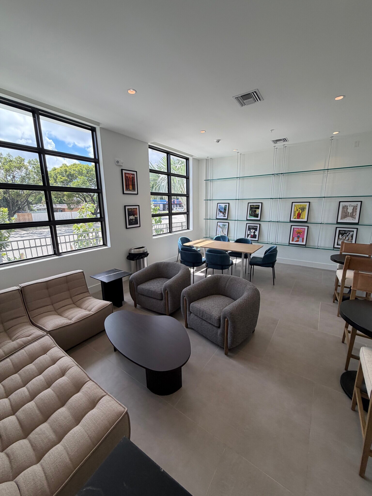 Building Photo - 2128 Taylor St