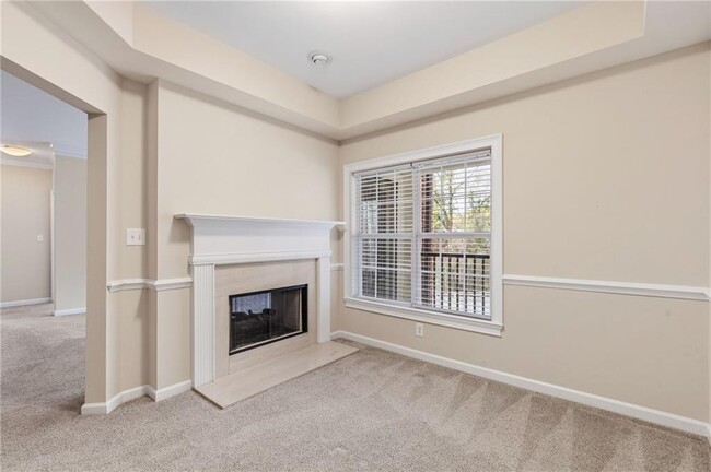 Building Photo - 3275 Lenox Rd NE