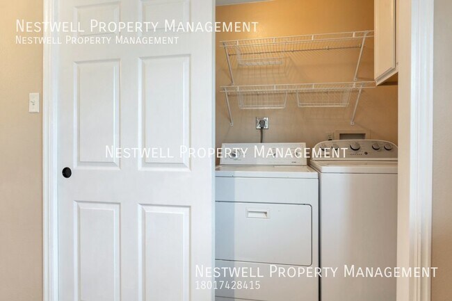 Building Photo - $250.00 OFF 1ST MONTH´S RENT - Charming 3-...