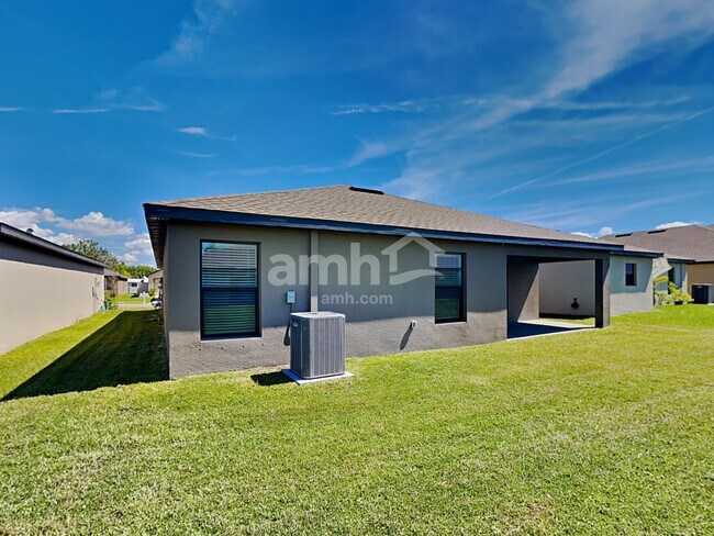 Building Photo - 1120 Brenton Leaf Dr