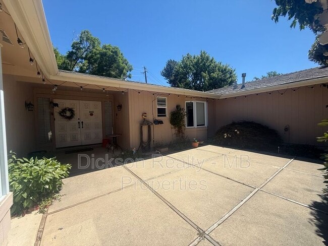 Building Photo - 2845 Glenwood Ct