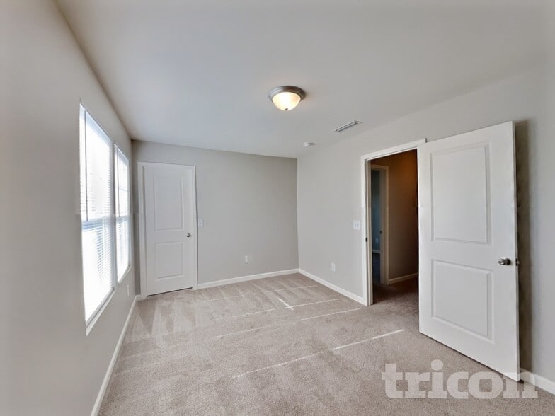 Building Photo - 963 Bitting Hall Cir