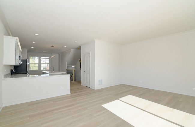 Building Photo - 212 N Walnut St