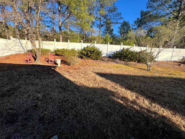 Building Photo - 425 Abbottswood~Eastwood Village