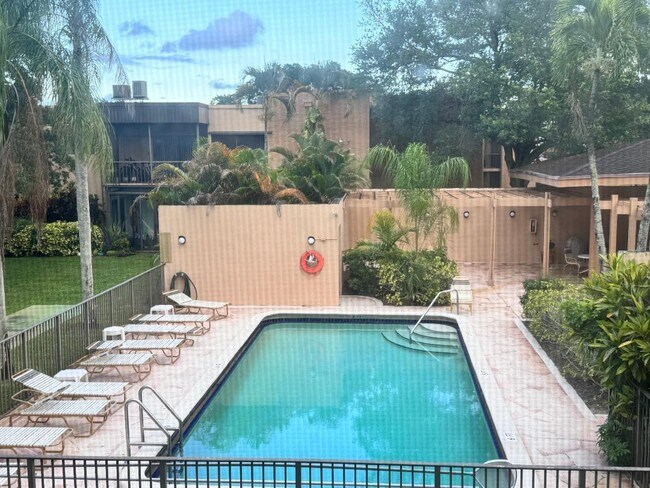 Building Photo - 8901 N New River Canal Rd