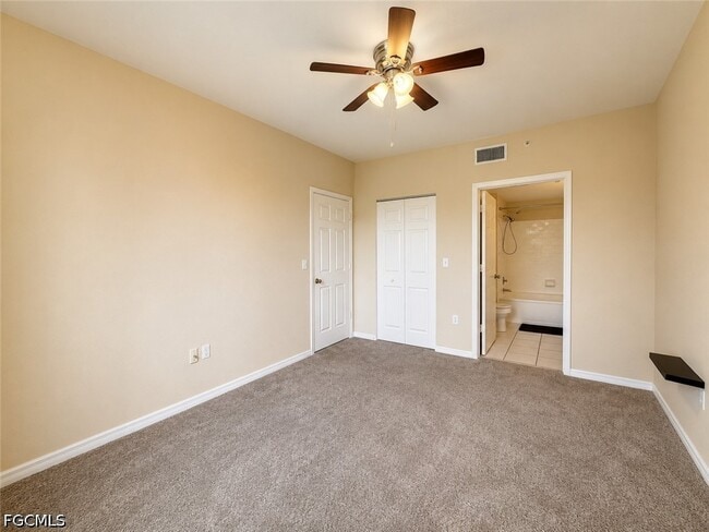 Building Photo - 6490 Aragon Way