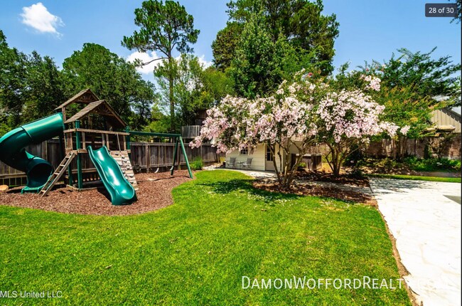 Building Photo - 3678 Cavalier Dr