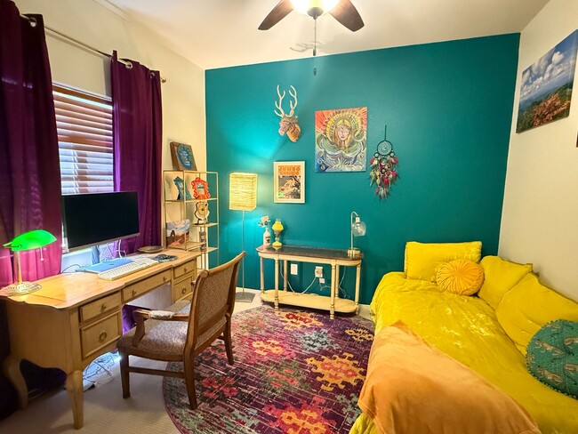 Building Photo - Single-Story Home with Solar, 3-Car Garage & Covered Patio