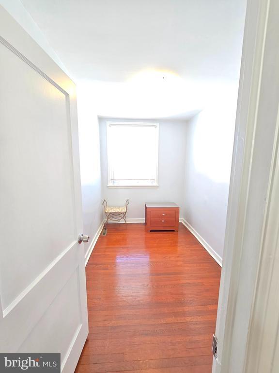 Building Photo - 2849 Hellerman St