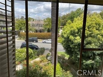 Building Photo - 945 S Orange Grove Blvd