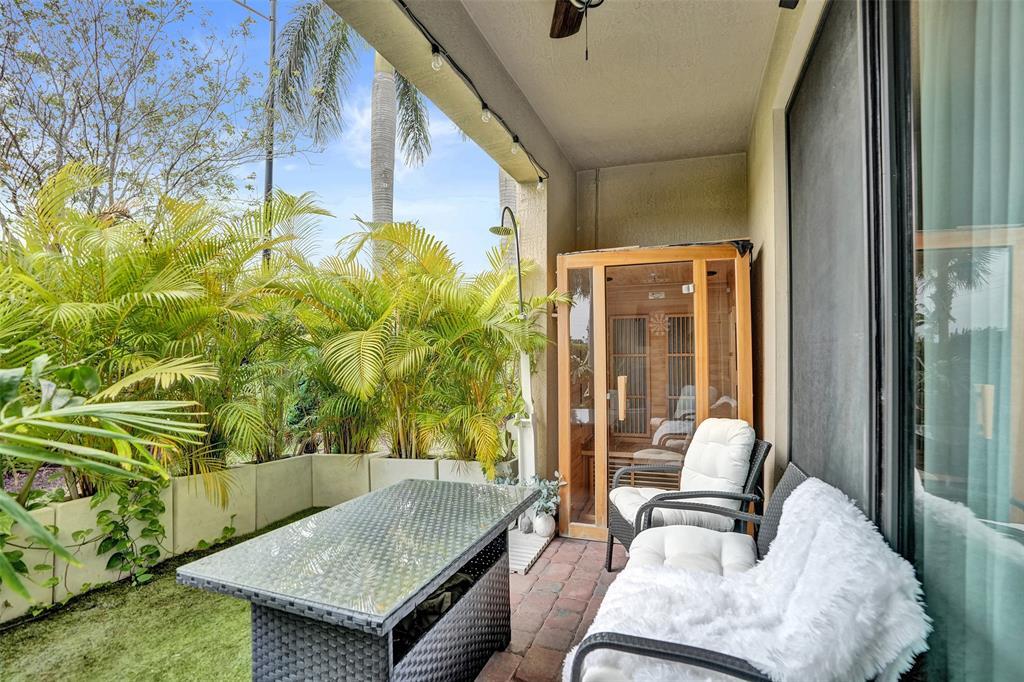 Building Photo - 4234 N Dixie Hwy