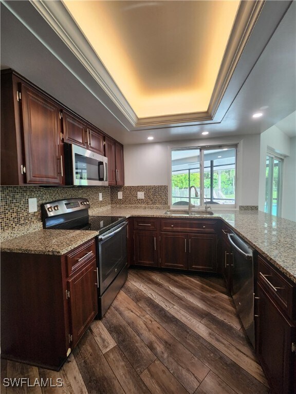Building Photo - 5930 Spanish Oaks Ln