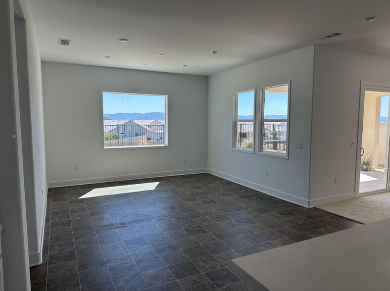 Building Photo - 24392 Calle La Roca