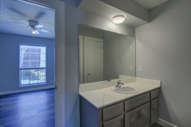 Building Photo - 4440 E 68th St