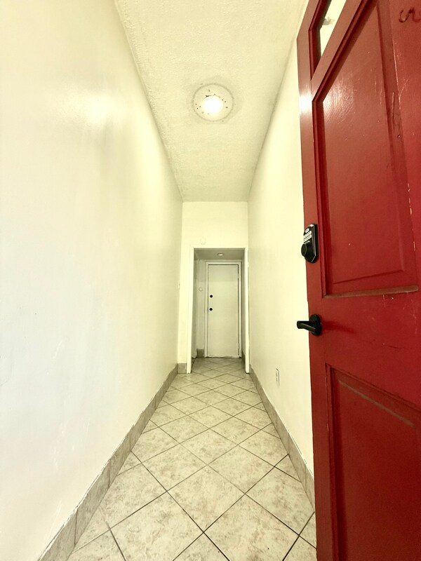 Building Photo - 147 Orange St