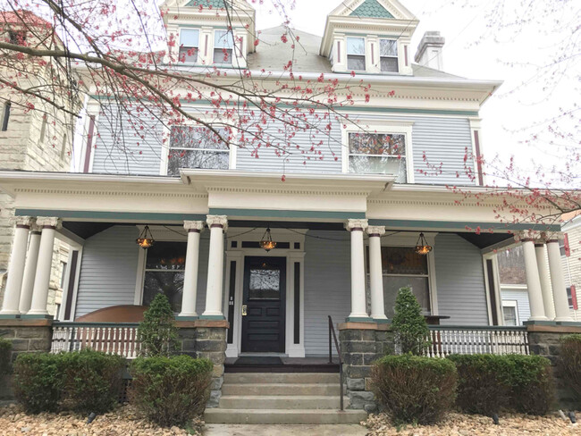 Building Photo - 1180 Elk St
