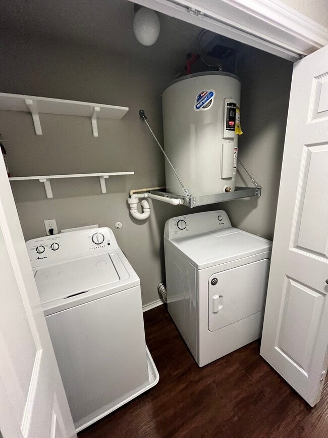 Building Photo - 6108 Abrams Rd