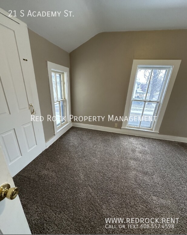 Building Photo - 21 S Academy St