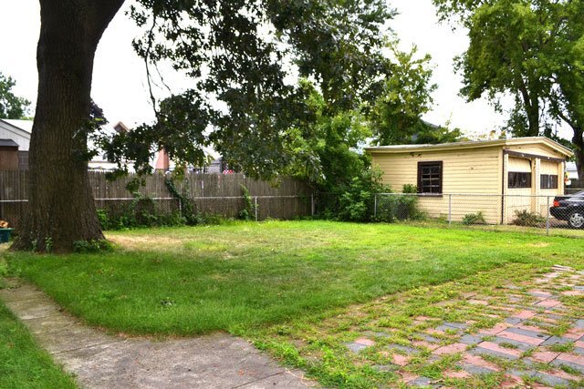 Building Photo - 792 Mineral Spring Ave