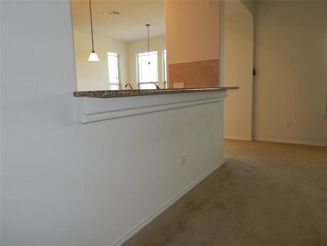 Building Photo - 358 Alamosa Dr