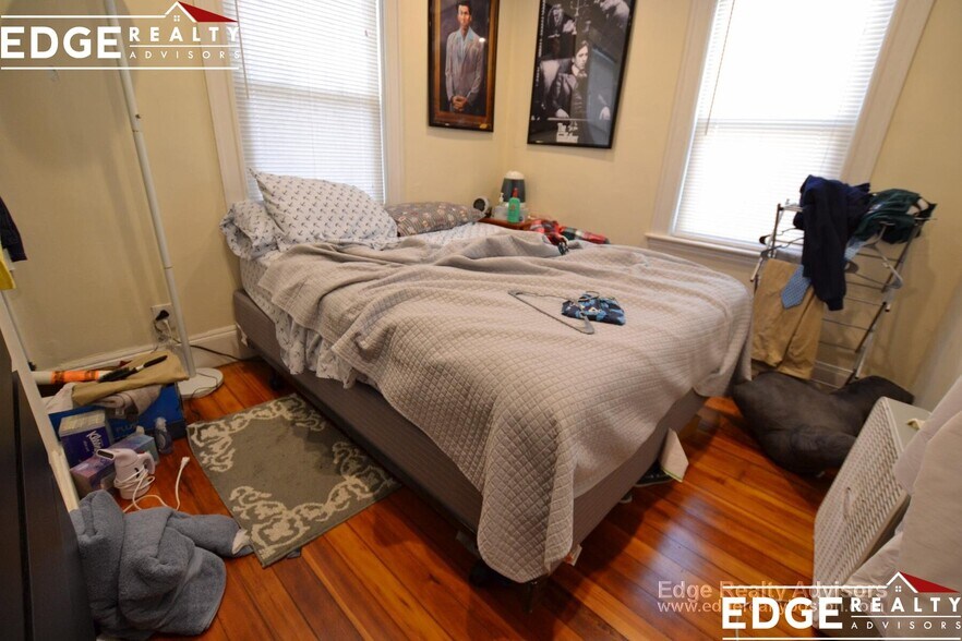 Building Photo - 8 Sawyer Terrace