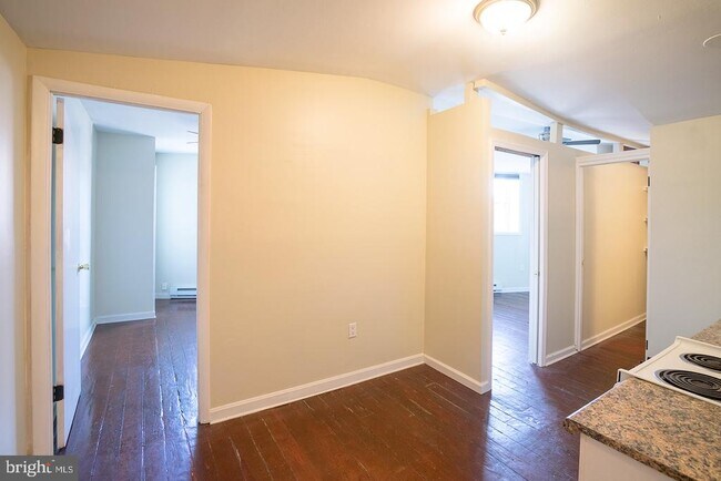 Building Photo - 1122 E Passyunk Ave