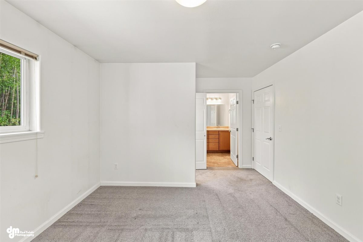 Building Photo - 6101 W Lombard Cir