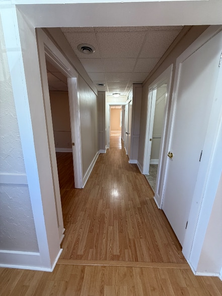 Building Photo - 610 S Blanchard St