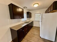 Building Photo - Brick Ranch in Forest Hills
