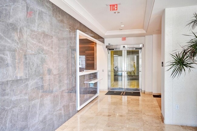 Building Photo - 99 SE Mizner Blvd