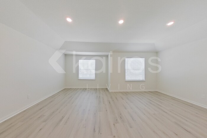 Building Photo - 5727 Littoral Rd
