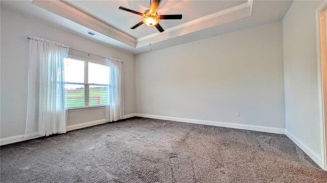 Building Photo - 6055 Creekside View Ln