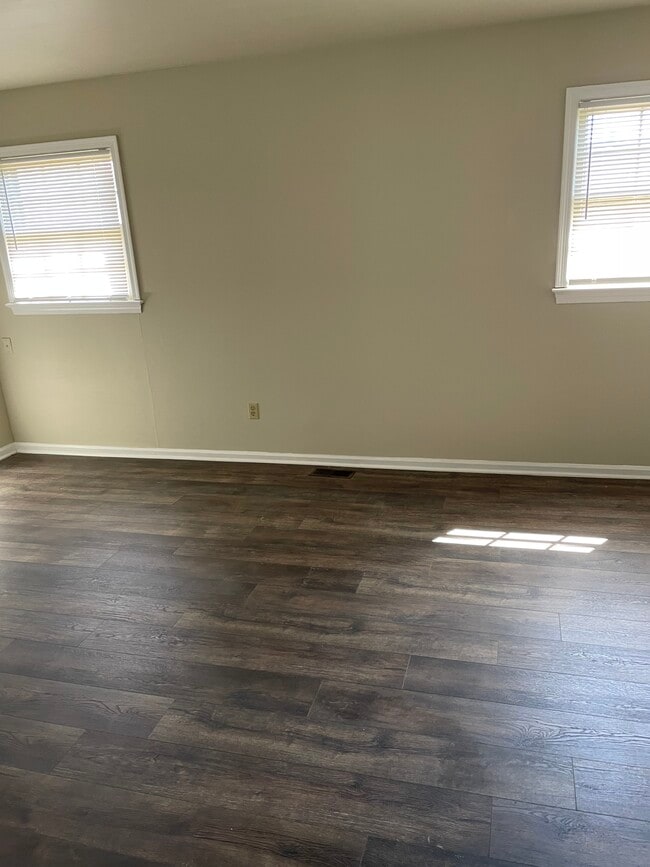 Bed - 14545 Old Courthouse Way