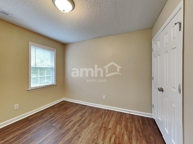 Building Photo - 506 Westminster Dr