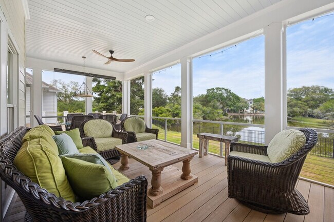 Building Photo - 297 Ocean Green Dr