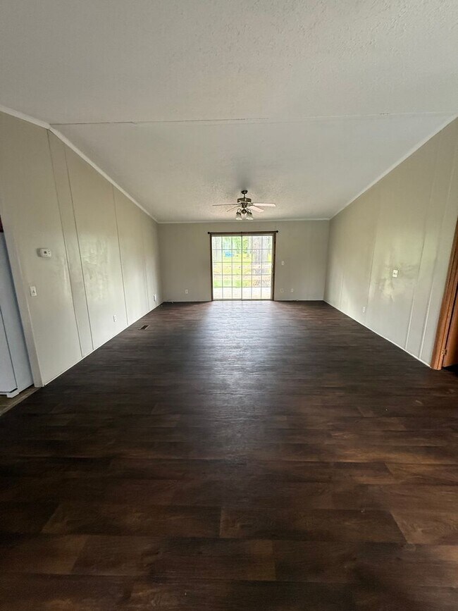 Building Photo - 554 Bowens Mill Hwy