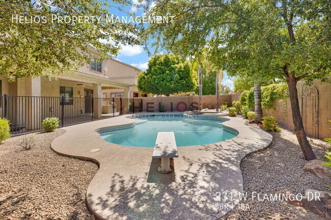 Building Photo - 231 W Flamingo Dr