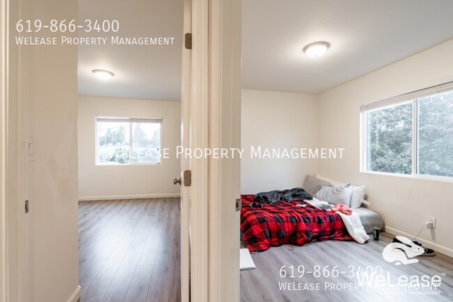 Building Photo - 5368 Rex Ave