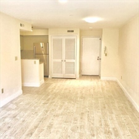 Building Photo - 260 Beacon St