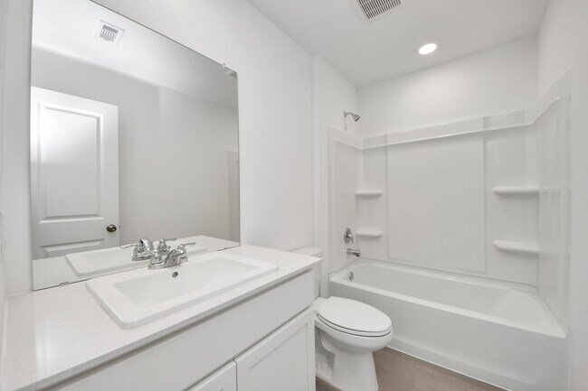 Building Photo - 13338 Rayhill Dr
