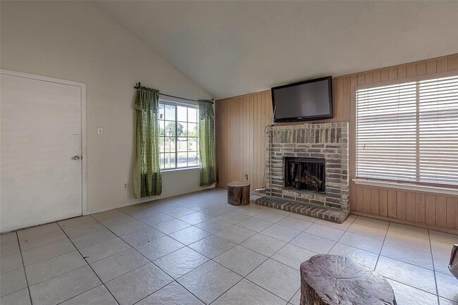 Building Photo - 3627 Wirksworth Dr