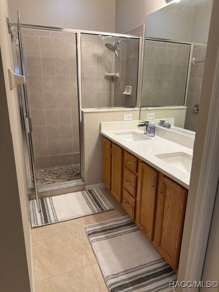 Building Photo - 1610 W Spring Meadow Loop