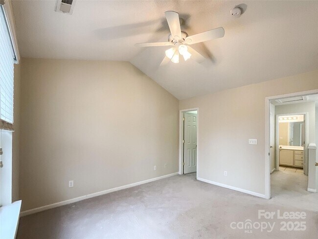 Building Photo - 217 Arlington Downs Blvd