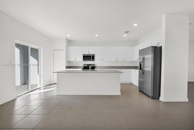 Building Photo - 27210 SW 159th Path
