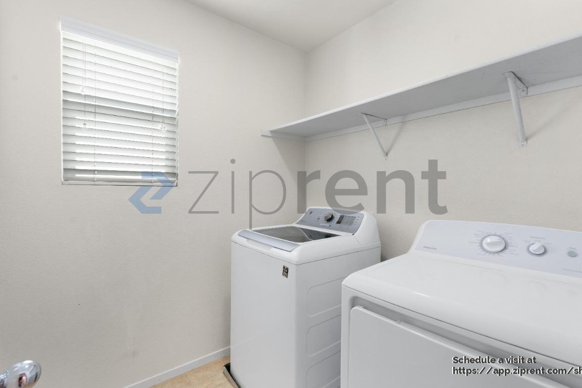 Building Photo - 7517 Hazelton Way